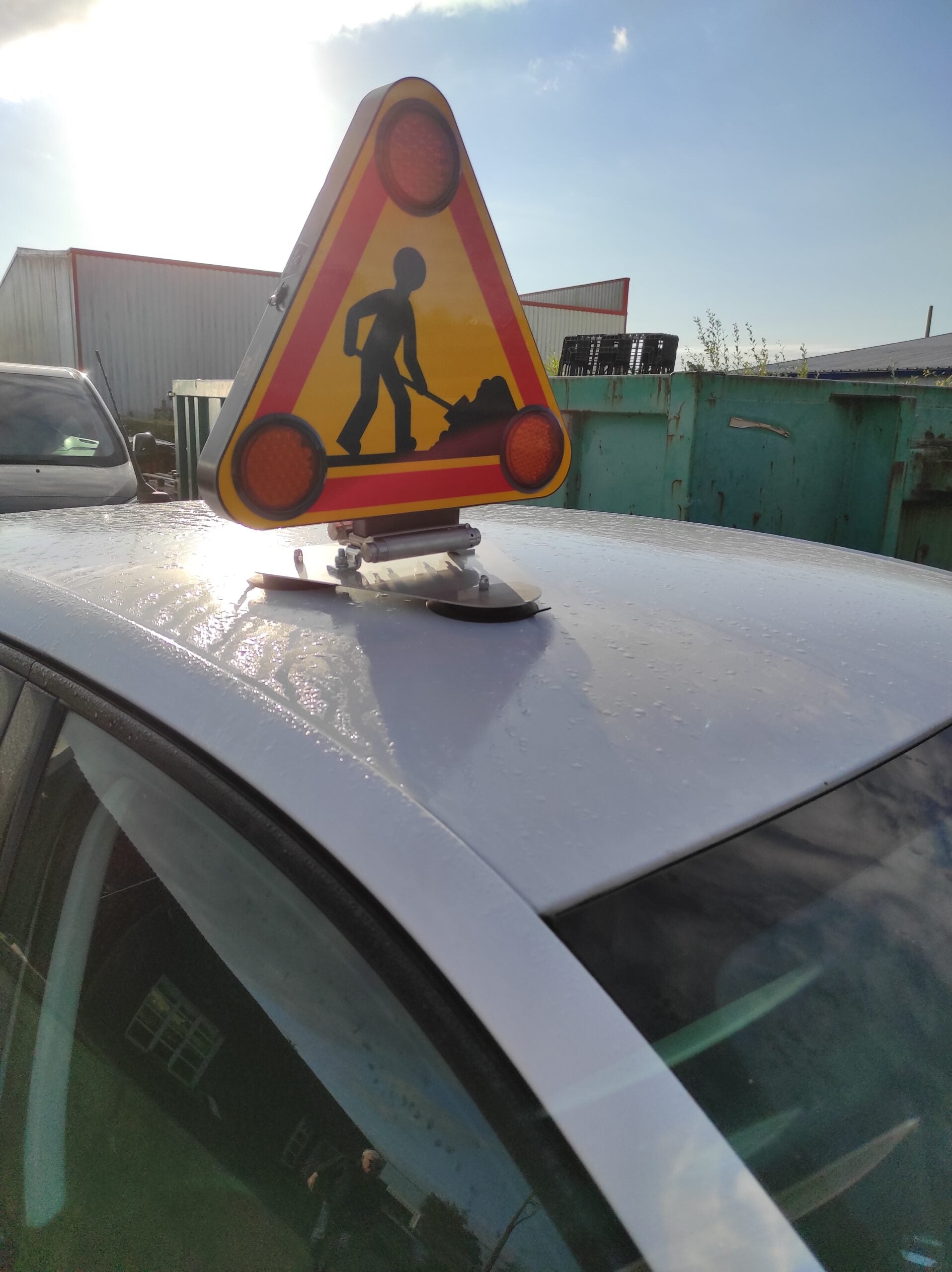 Triflash LED magnétique autonome double face – signalisation véhicule chantier TP